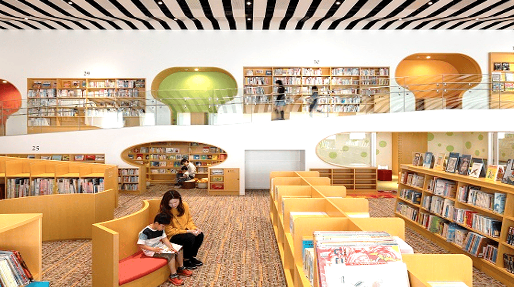 小牧市中央図書館_児童エリア 小牧市中央図書館_児童エリア