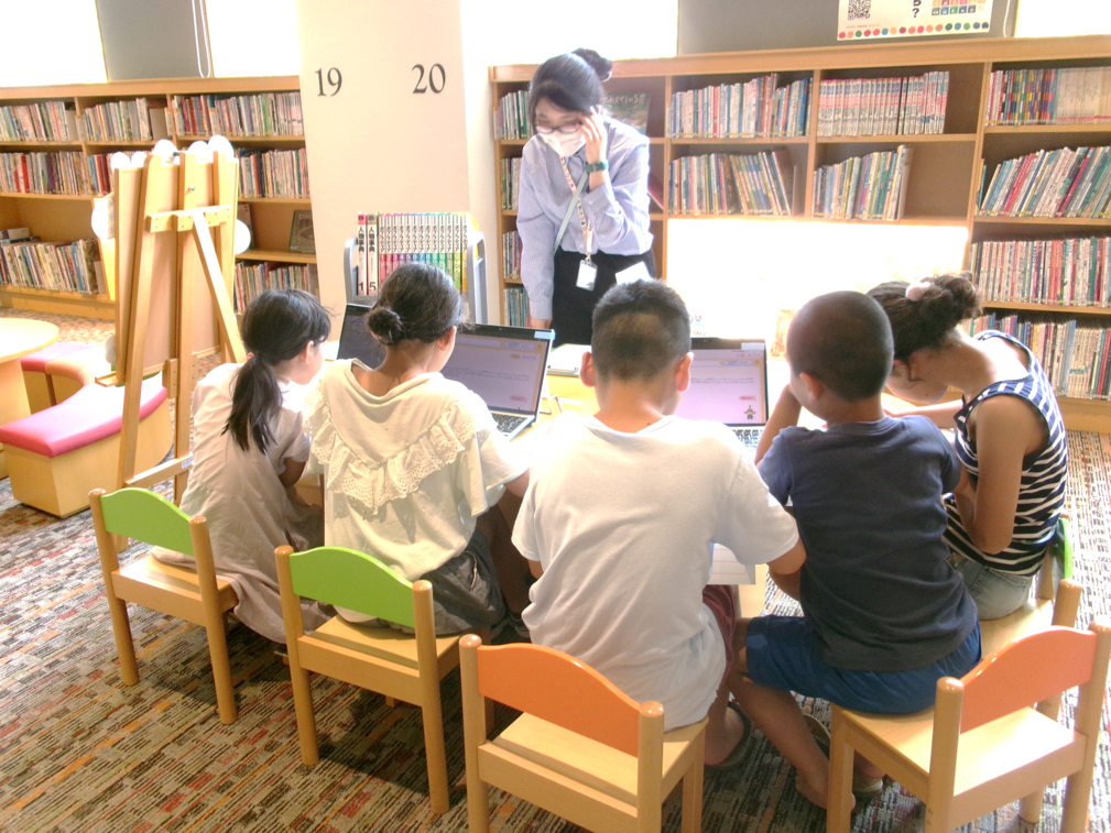 小牧市中央図書館_様子3