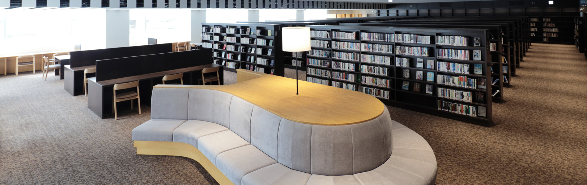 小牧市中央図書館_内観 小牧市中央図書館_内観